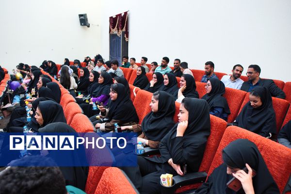 دانشجو؛ پرچم‌دار امید، آگاهی و حرکت به سوی پیشرفت