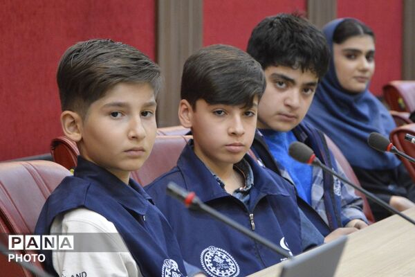نشست خبری مدیرکل آموزش و پرورش شهرستان‌های استان تهران با خبرنگاران پانا