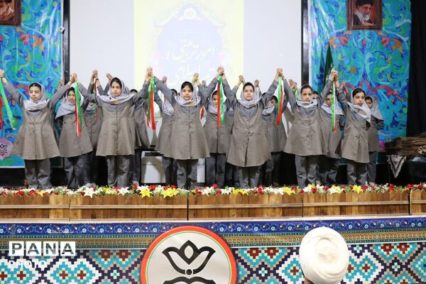 گرامیداشت هفته امور تربیتی در ابرکوه