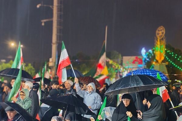 بیعت با امام زیر باران رحمت الهی