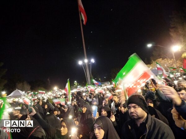 قلب کرمانی‌ها برای ایران می‌تپد
