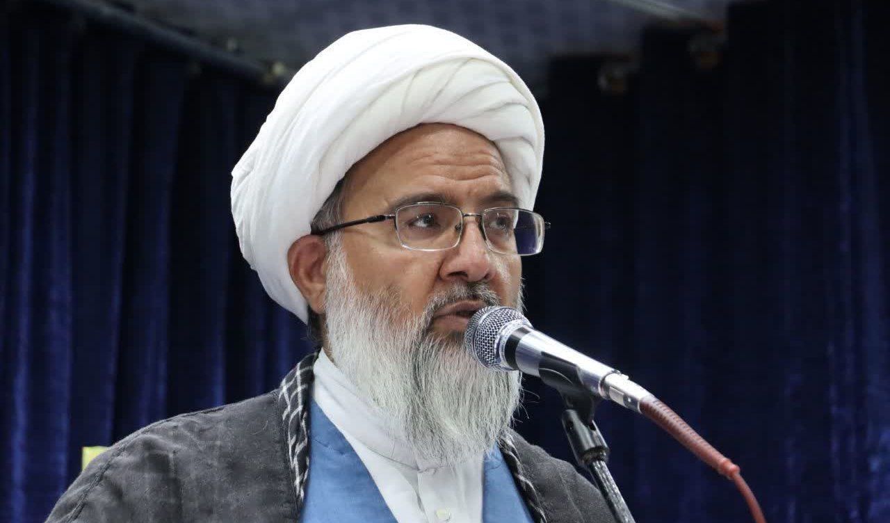  نگاه توحیدی، عامل عبور از بن‌بست‌های مادی است