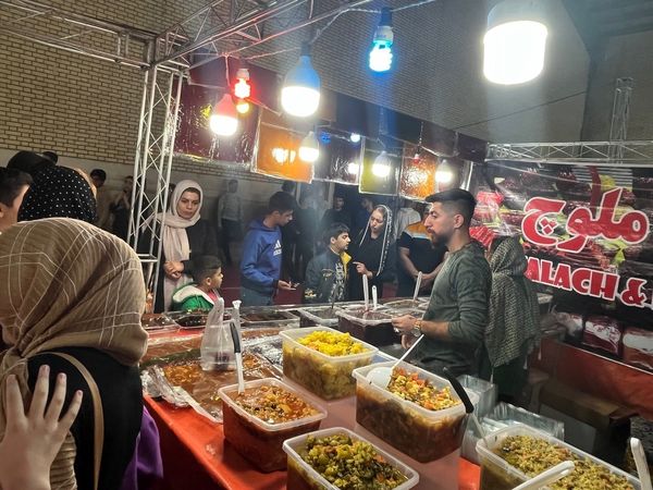 نمایشگاه غرفه‌های پاییزه در شهرستان دهلران 