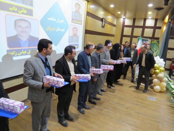 آیین تجلیل از منتخبان طرح و برنامه‌های دوره ابتدایی استان خراسان شمالی