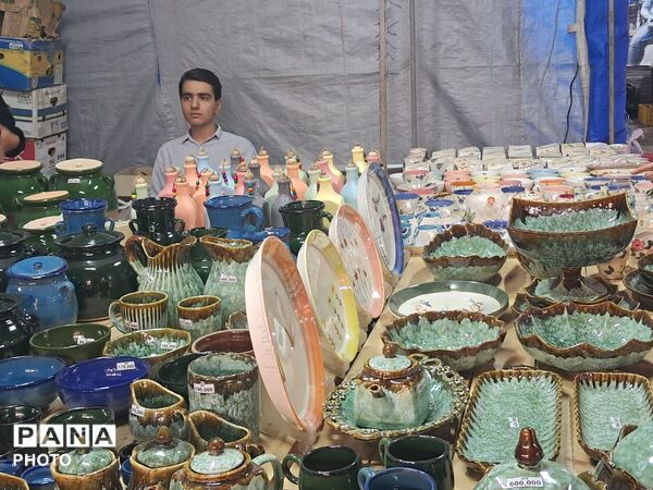 ششمین نمایشگاه صنایع دستی و گلاب گیری شهر کرج 