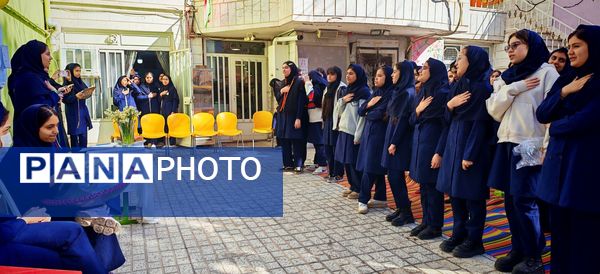 جشن ولادت صاحب الزمان در مدرسه صالحین 