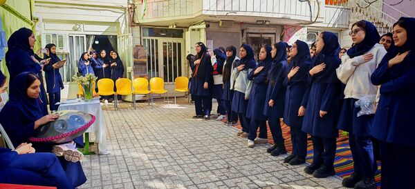 جشن ولادت صاحب الزمان در مدرسه صالحین 