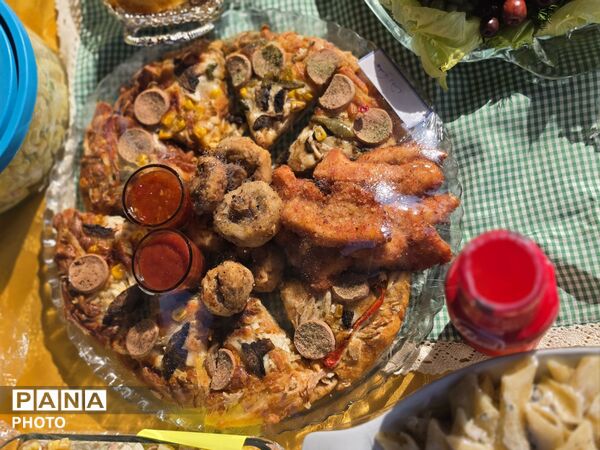 جشنواره غذا در مدرسه حکمت جعفرآباد استان قم