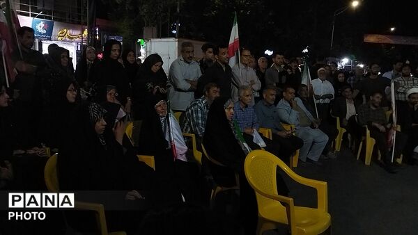 گذری بر کافه گفتگو  حسینیه امام خمینی نیشابور در هشتاد و پنجمین شب از اجتماعات مردمی 