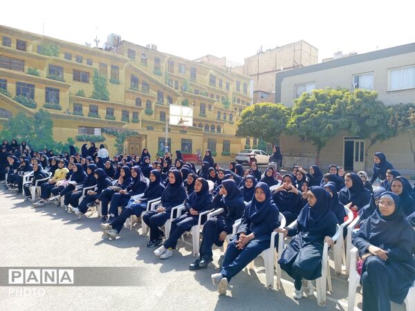 آغاز هفته تربیت‌بدنی در دبیرستان هوشیار