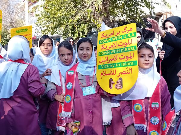 راهپیمایی روز ۱۳ آبان در شهرستان سملقان