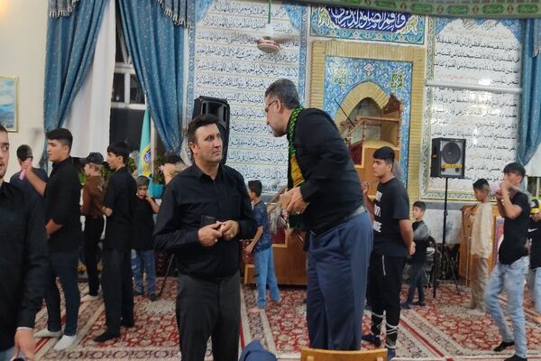 مراسم عزاداری امام حسین(ع) در شهر بار 