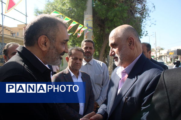 نواختن زنگ آغاز سال تحصیلی در دبیرستان شهیده سهام خیام  شاهد بوشهر