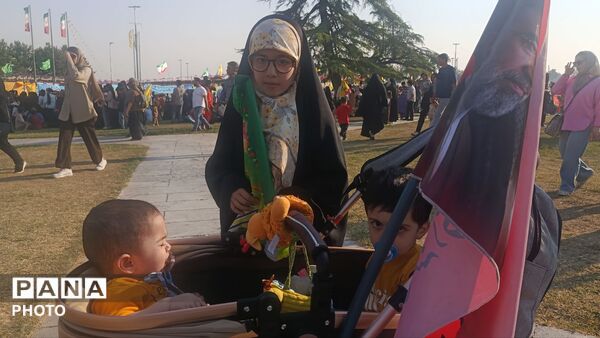 غدیر در قلب پایتخت؛ میدان آزادی میزبان خیل عظیم عاشقان ولایت