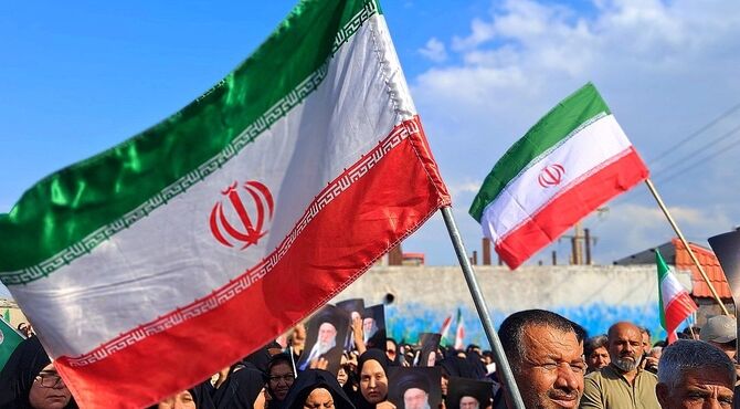 تجمع بزرگ مردمی بیعت با سومین رهبر انقلاب در شهرستان باشت