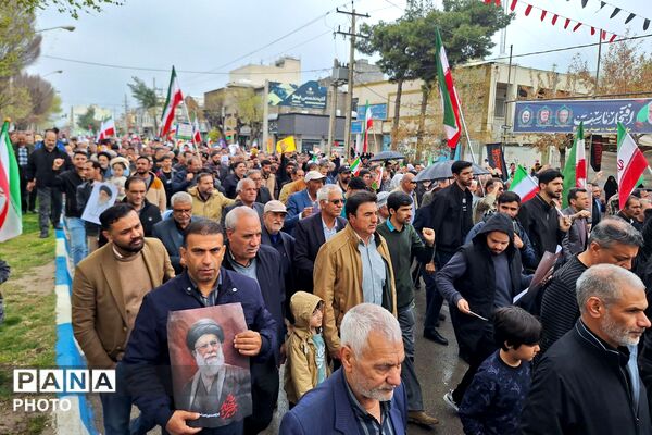راهپیمایی روز قدس و تشییع شهید اقتدار در مرودشت
