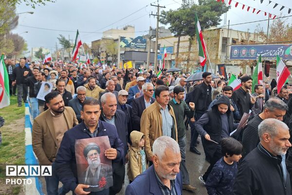 راهپیمایی روز قدس و تشییع شهید اقتدار در مرودشت