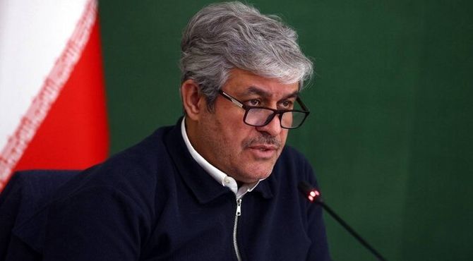 تاجگردون: مجلس برای افزایش حقوق کارمندان در سال آینده تلاش می‌کند