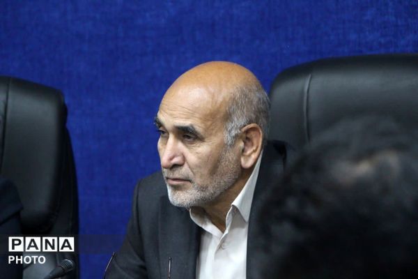 برگزاری اولین جلسه طرح «با انرژی ها» برای مدیریت مصرف انرژی در مدارس یزد