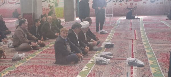 نماز عبادی سیاسی جمعه به همراه سخنرانی پیش از خطبه های معاون پرورشی در نیشابور 