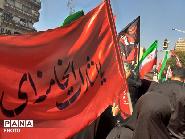 حماسه میلیونی تهران؛ وداعی که تاریخ را رقم زد