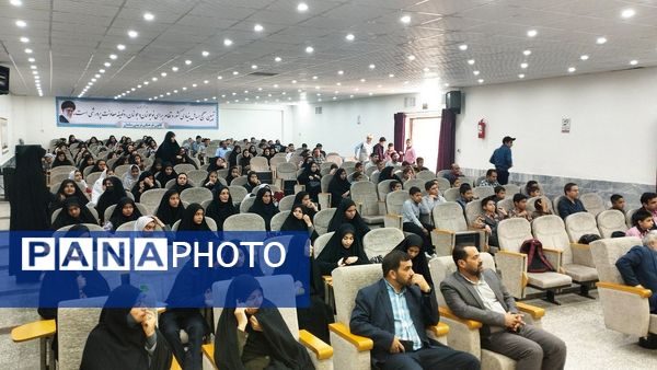 نشست تجلیل از خبرنگاران فعال پانا شهرستان خلیل‌آباد 