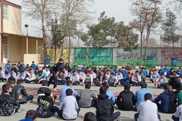 فرزندان ایران از مدارس شهریار تا راهپیمایی