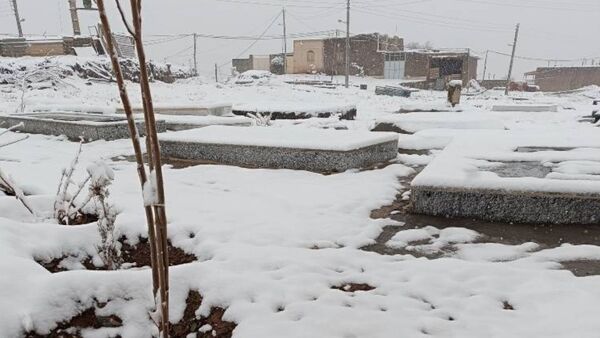 بارش برف در روستای اصقول سربیشه