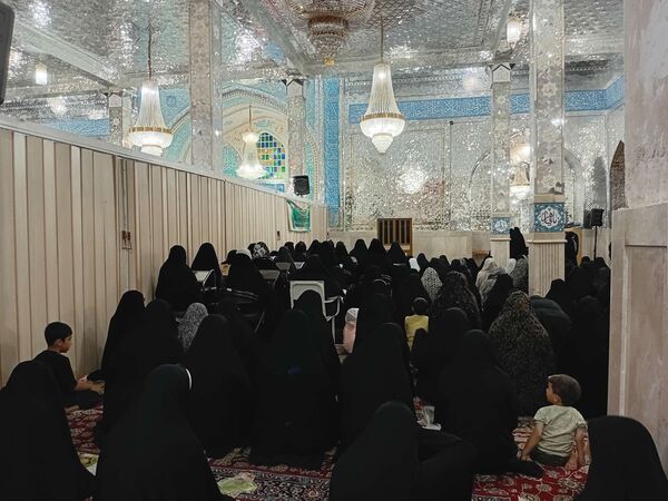 نماز جماعت در شب میلاد پیامبر اکرم (ص) و امام صادق (ع) در کاخک