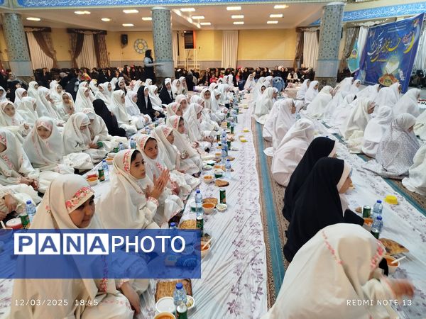 جشن بزرگ دختران روزه اولی‌ در ورزقان