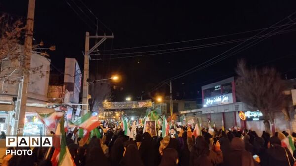 بیعت با رهبر جدید در شب بارانی؛ پیام همبستگی و امید به سوی آینده را دارد