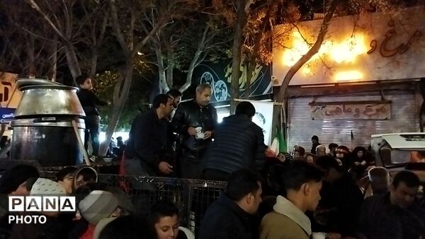 گذری بر فعالیت موکب گروه جهادی ریحانه النبی  در مراسم چهلم رهبر شهید و شهدای میناب 