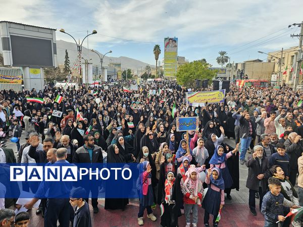 حضور پرشور مردم انقلابی جهرم در جشن 47 سالگی انقلاب اسلامی