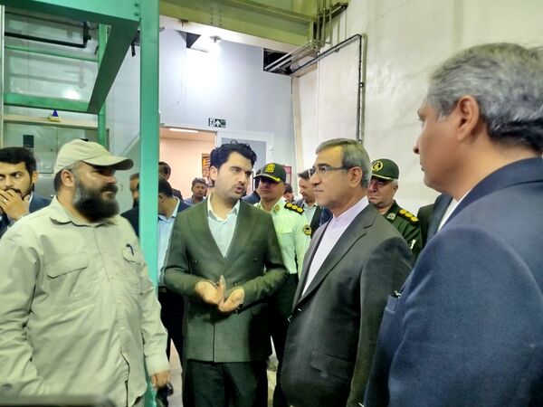استاندار خراسان رضوی از شرکت عصاره‌گیری پردیس کاشمر بازدید کرد