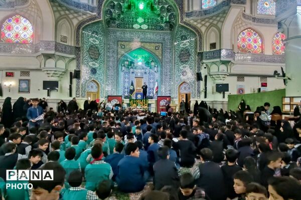 نوگلان فاطمی در آغوش حضرت عبدالعظیم حسنی (ع)