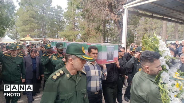 بدرقه قهرمان وطن شهید خلبان محمد بیاتی پیردوستی 
