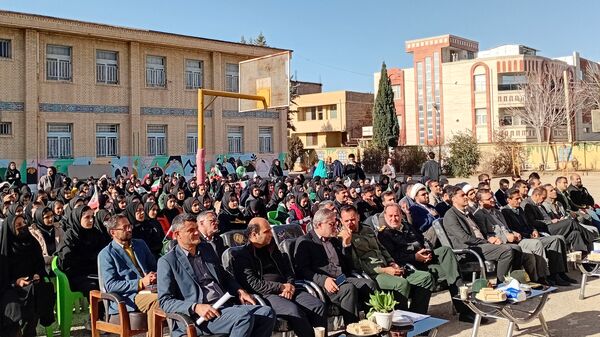 از حماسه تا آینده؛ مدارس، ادامه‌دهندگان راه نور در ۴۷ سالگی انقلاب