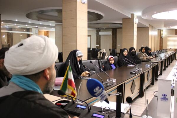  نشست دانش‌آموزان خبرنگار پانا با محوریت جهاد تبیین در البرز