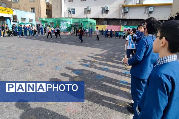 «جام اقتدار» در دبستان پانزده خرداد ناحیه دو شهرری 