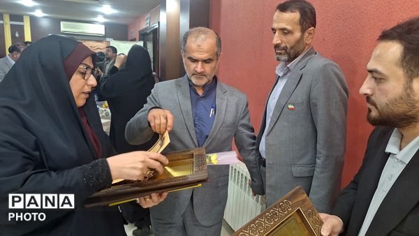 نشست ستاد شاهد و امور ایثارگران در بابلسر