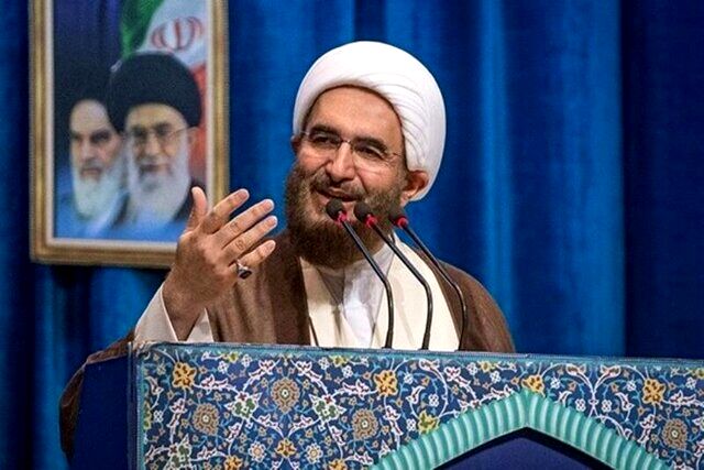 حاج علی اکبری: تفکر بسیجی راه حل مشکلات کشور است