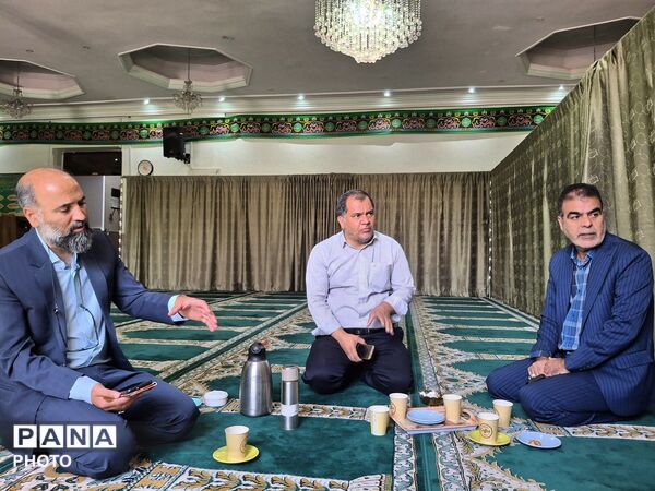 نشست دبیرخانه مدارس تخصصی حفظ قرآن کریم در تبادکان با هدف راه‌اندازی ۱۹ مدرسه قرآنی