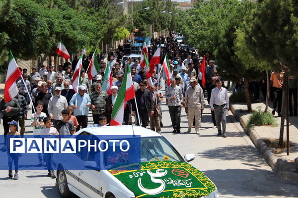 شادپیمایی مردم شهر درق پس از عملیات وعده صادق 3 در روز عید غدیر