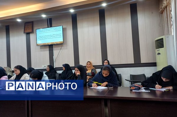 توانمندسازی همیار مشاوران مدارس ناحیه ۳ شیراز