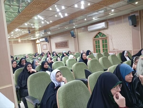 اولین روز از جشنواره ستارگان قرآنی در امامزاده سیدجعفر محمد
