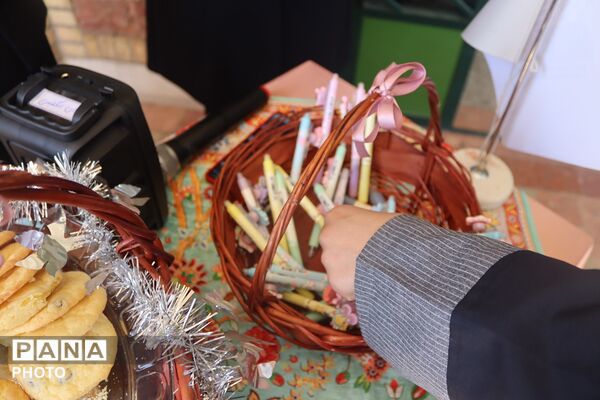 آغاز راه  هفتمی ها در «جشن جوانه‌ها» دبیرستان مبین