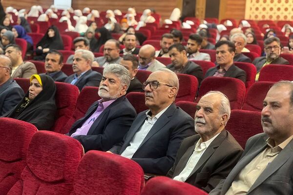 همایش بزرگ تجلیل از معلمان برتر و سرآمد در رودهن 