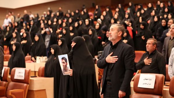 گرامیداشت مقام شهید گمنام 