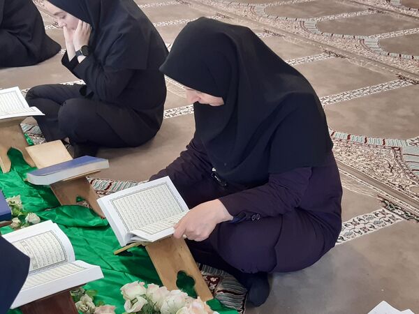 برگزاری محفل انس با قرآن در دبیرستان نور اردبیل