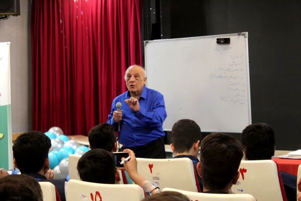افتتاحیه اردوی ملی خبرنگار مسئله‌محور پانا پسران